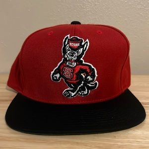Vintage Mitchell and Ness NC State Wolfpack snapback hat